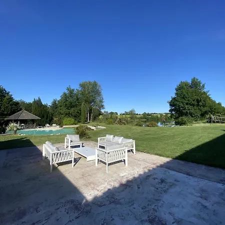 Domaine D'exception Avec Piscine Et Vakantiehuis
